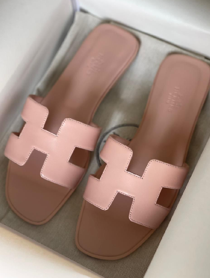 AVAILABLE – Shoes -561