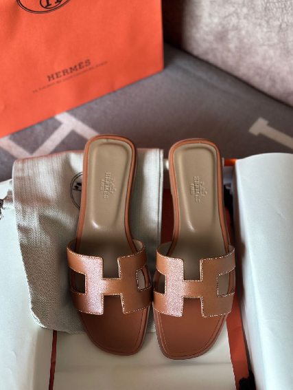 AVAILABLE – Shoes -568