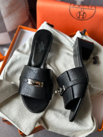 AVAILABLE – Shoes -572