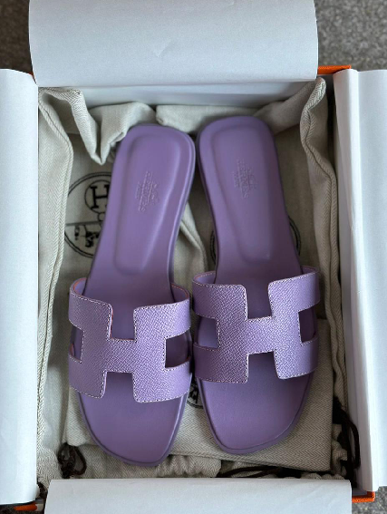 AVAILABLE – Shoes -593