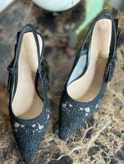 AVAILABLE – Shoes -670