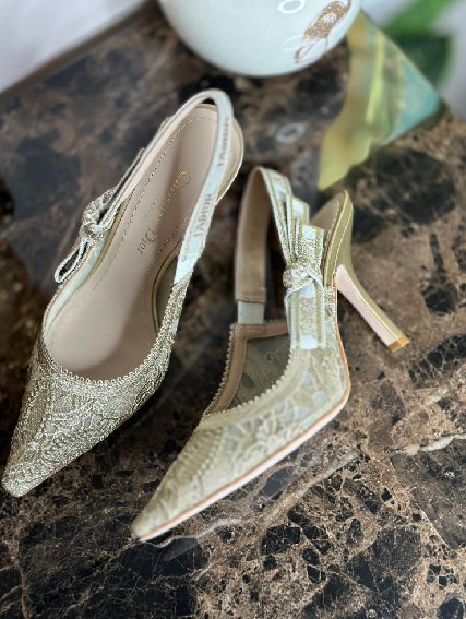 AVAILABLE – Shoes -672