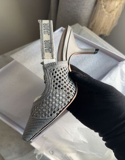 AVAILABLE – Shoes#149