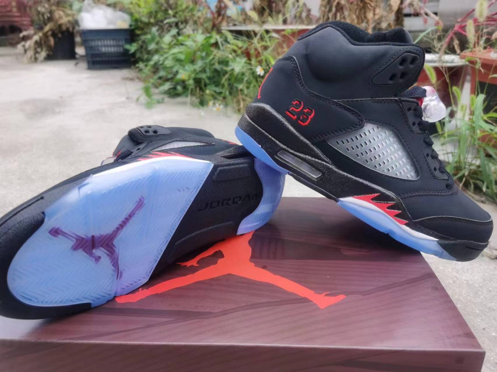 Jordan 5 Black and Red - Image 4