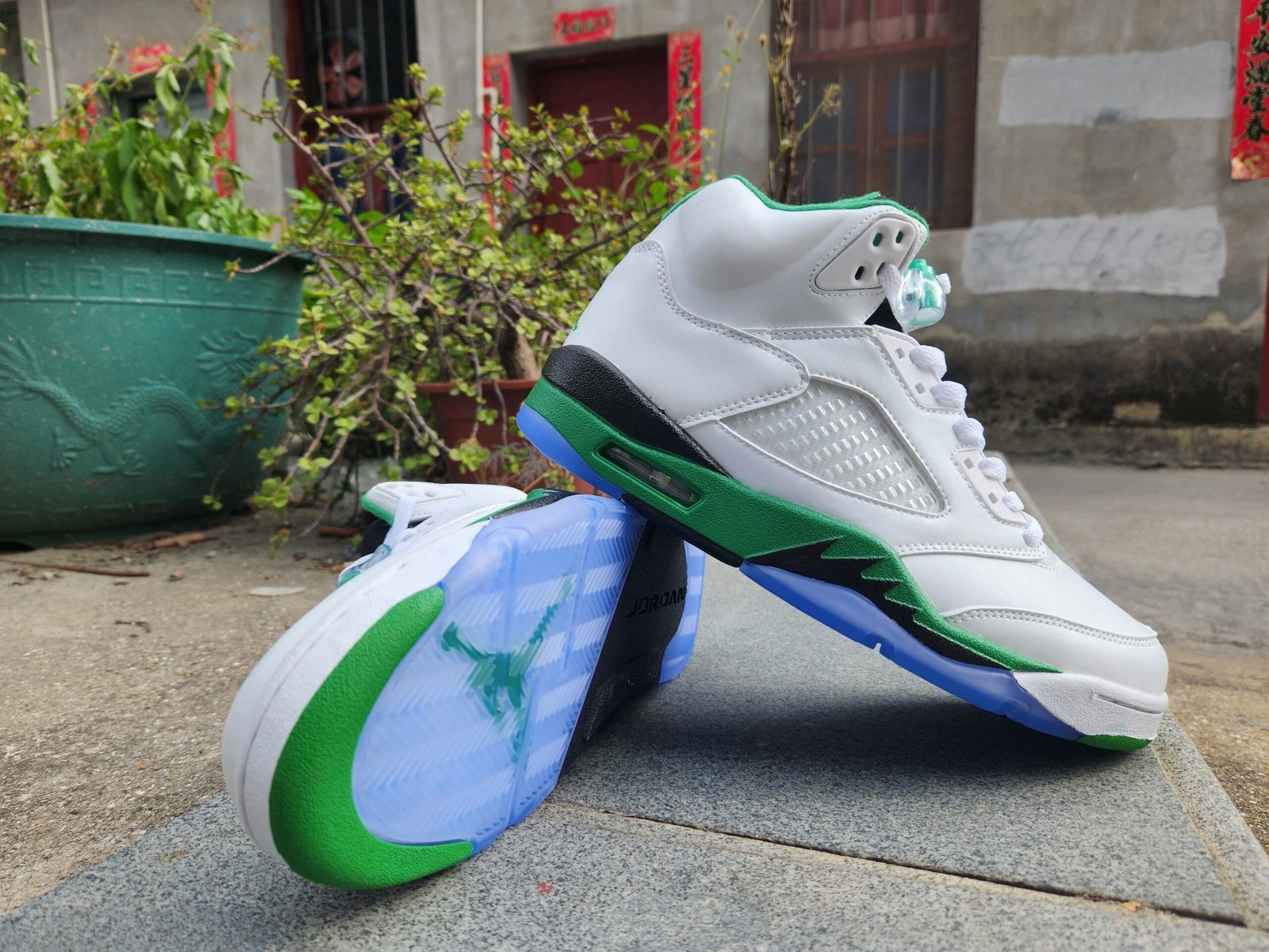 Jordan 5 white, green and black - Image 3