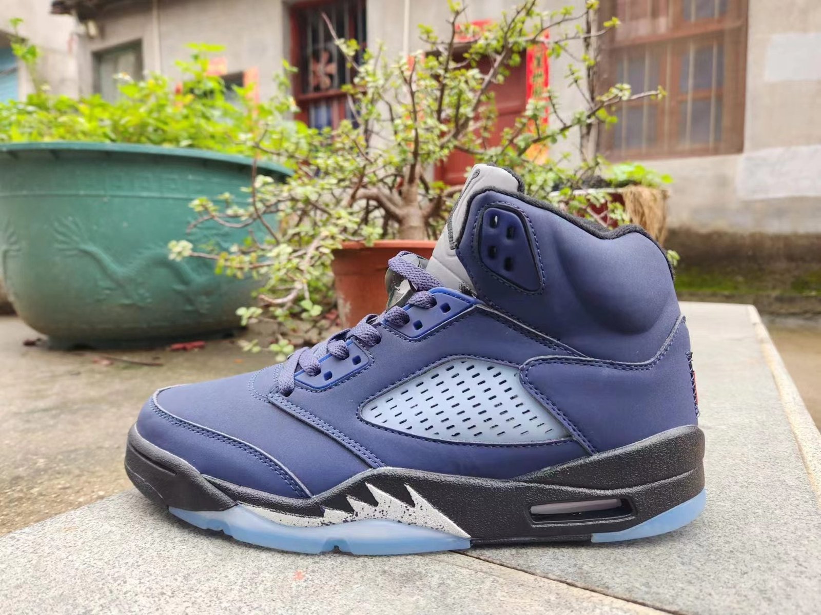 Jordan 5 blue and black - Image 3