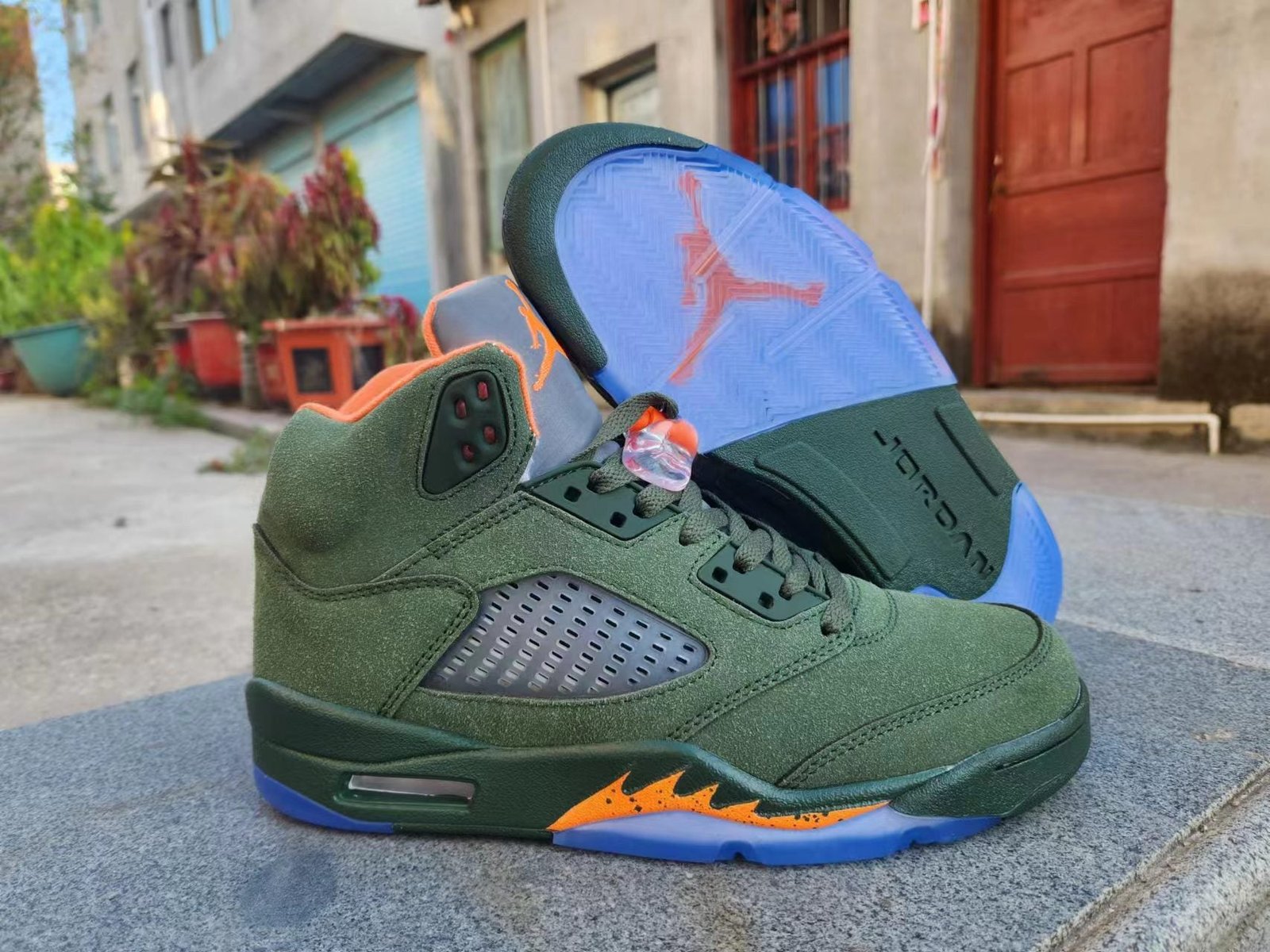 Jordan 5 green and orange - Image 3
