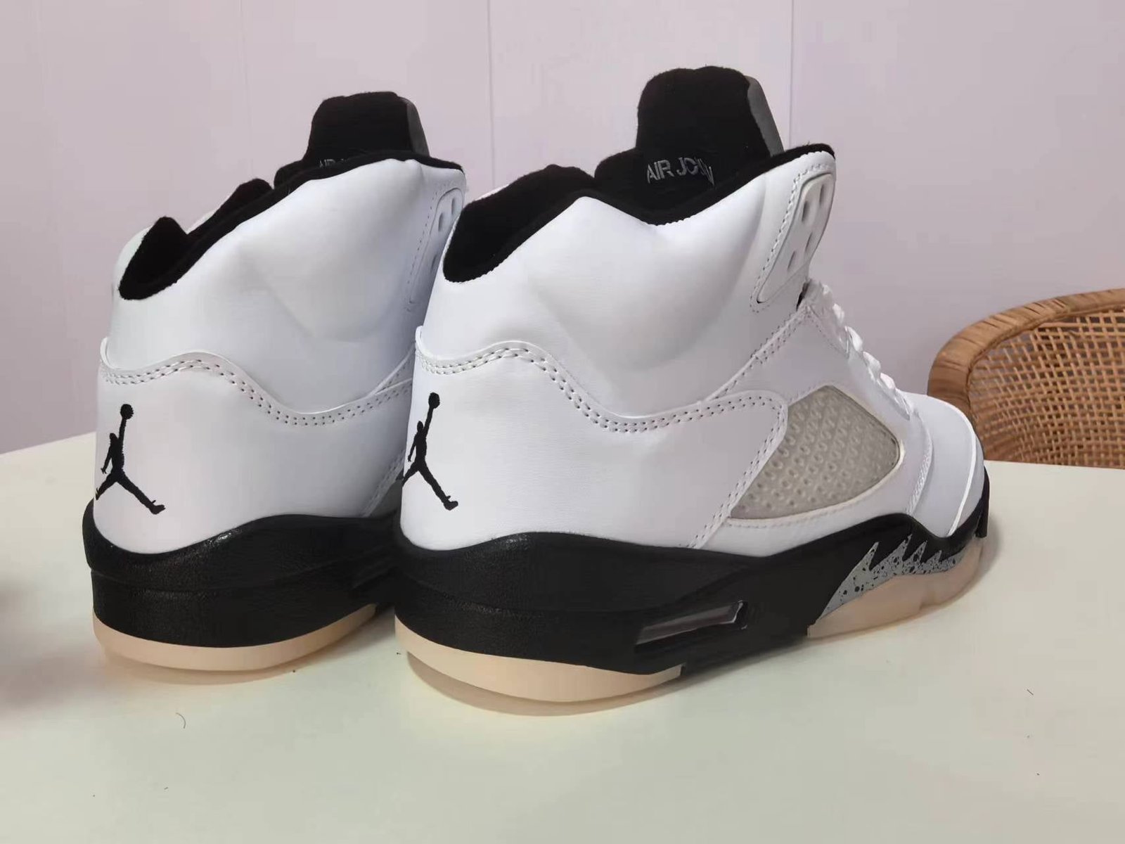 JORDAN 5 RETRO WHITE/BLACK - Image 3