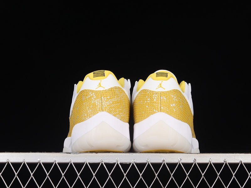 AIR JORDAN 11 LOW YELLOW SNAKESKIN WHITE - Image 5