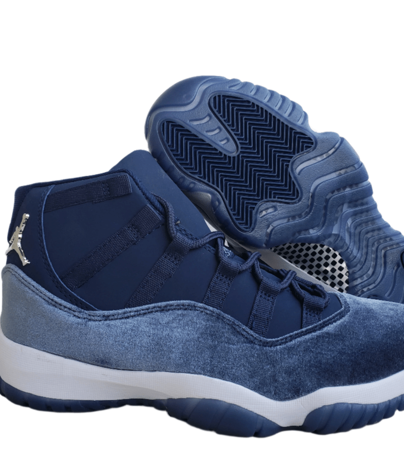 AIR JORDAN 11 "Navy Velvet"