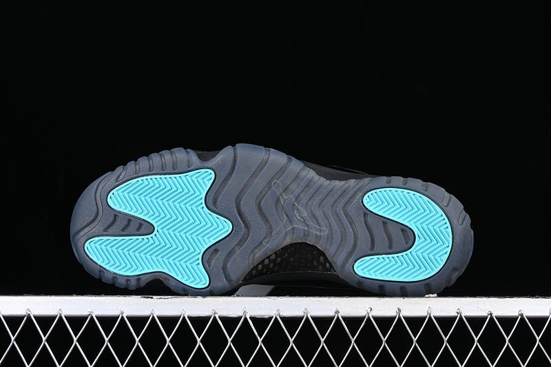 AIR JORDAN 11 RETRO BLACK/GAMMA BLUE-VARSITY MAIZE - Image 6