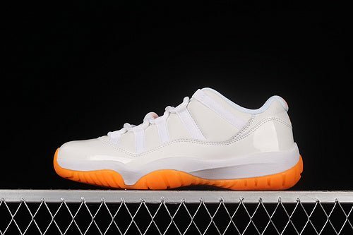 AIR JORDAN 11 RETRO LOW WHITE/BRIGHT CITRUS - Image 2