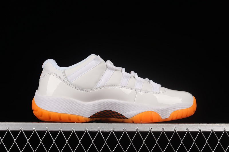 AIR JORDAN 11 RETRO LOW WHITE/BRIGHT CITRUS - Image 3
