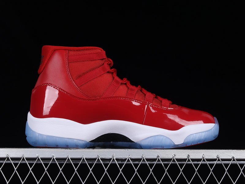 AIR JORDAN 11 RETRO WIN LIKE 96 GYM RED/BLACK-WHITE - Image 3