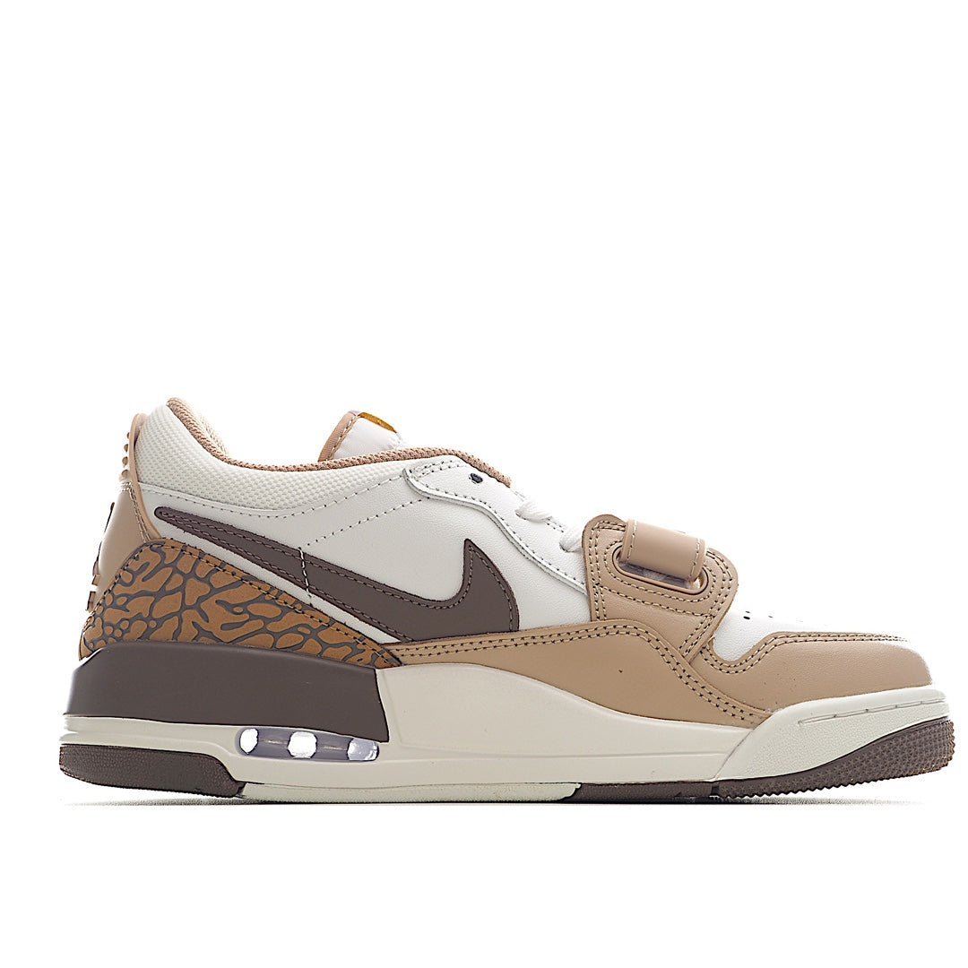 AIR JORDAN 11 "White/Brown" - Image 3