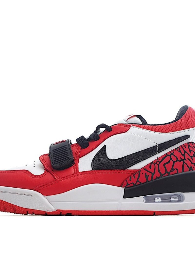 AIR JORDAN 11 "White/Red/Black"