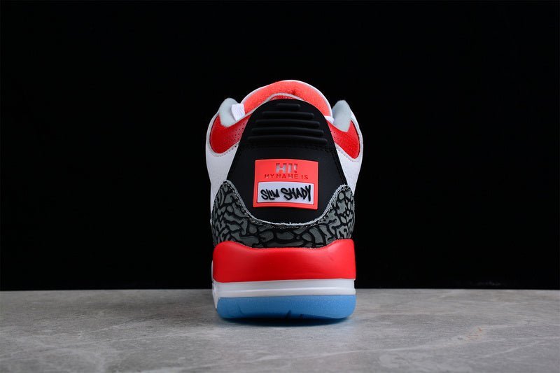 AIR JORDAN 3 RETRO WHITE/LIGHT CURRY/CARDINAL RED/CEMENT GREY - Image 5