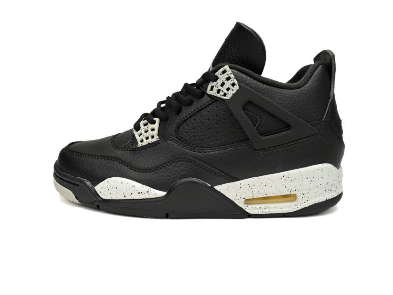 Air Jordan 4 Retro Oreo