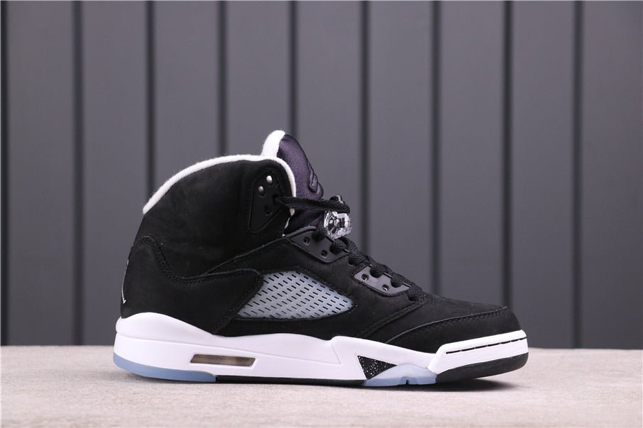 Air Jordan 5 "Oreo" - Image 3