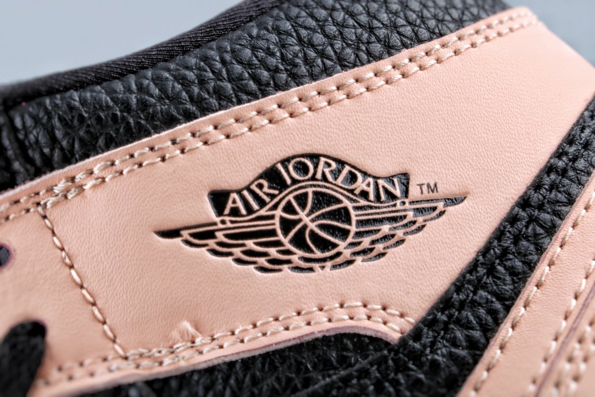 JORDAN 1 HIGH x BLACK CRIMSON TINT - Image 4