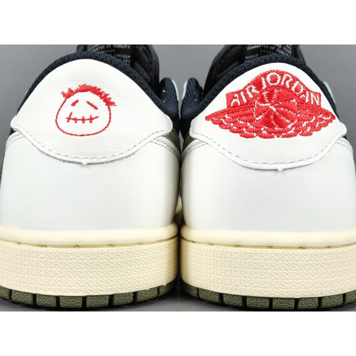 JORDAN 1 LOW x TRAVIS SCOTT OLIVE - Image 3