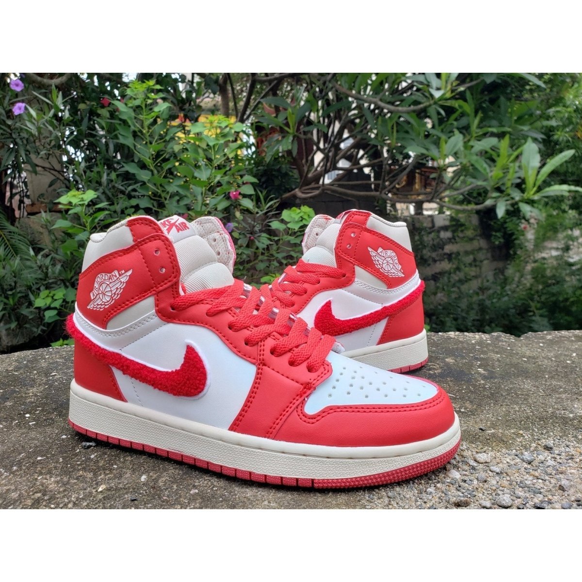 JORDAN 1 MID x SYRACUSE - Image 3