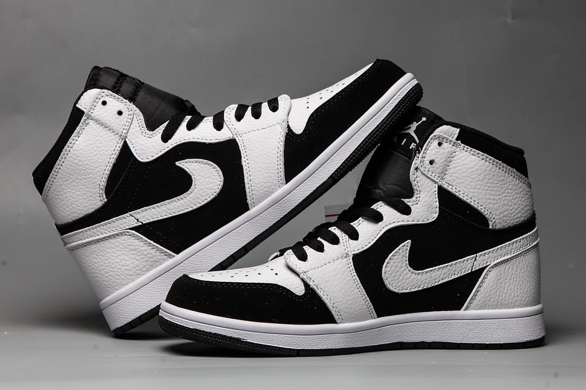 JORDAN 1 MID x WHITE BLACK - Image 4