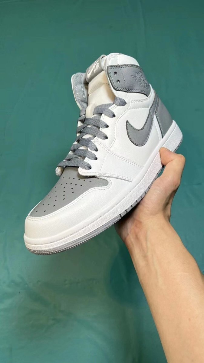 JORDAN 1 RETRO HIGH OG - Image 6