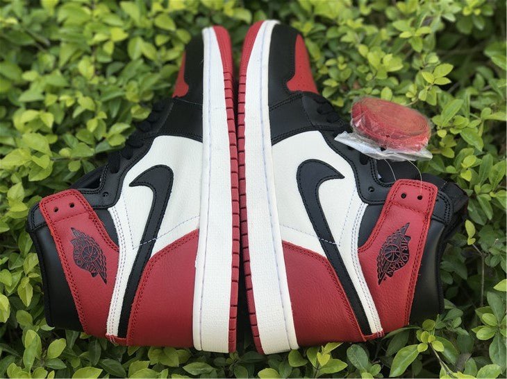 JORDAN 1 RETRO HIGH x BRED TOE - Image 8