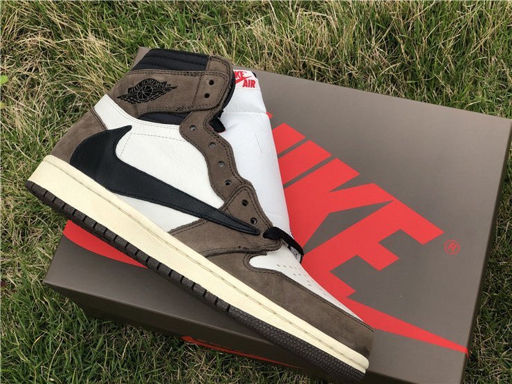 JORDAN 1 RETRO HIGH x TRAVIS SCOTT - Image 9