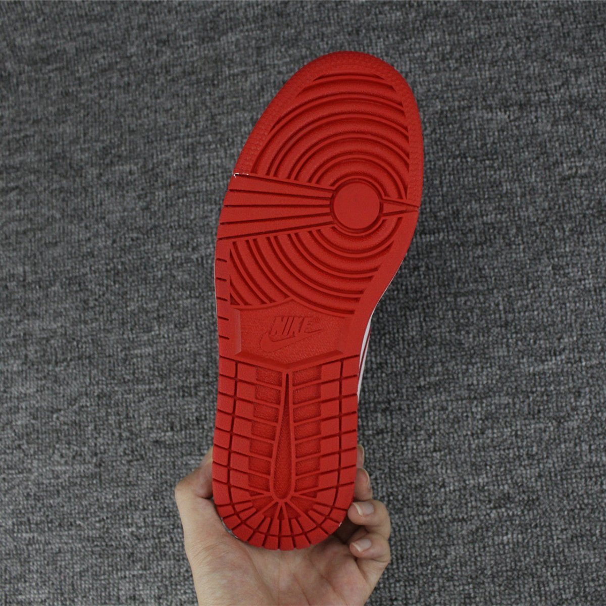 JORDAN 1 RETRO MID x WHITE GYM RED BLACK - Image 9