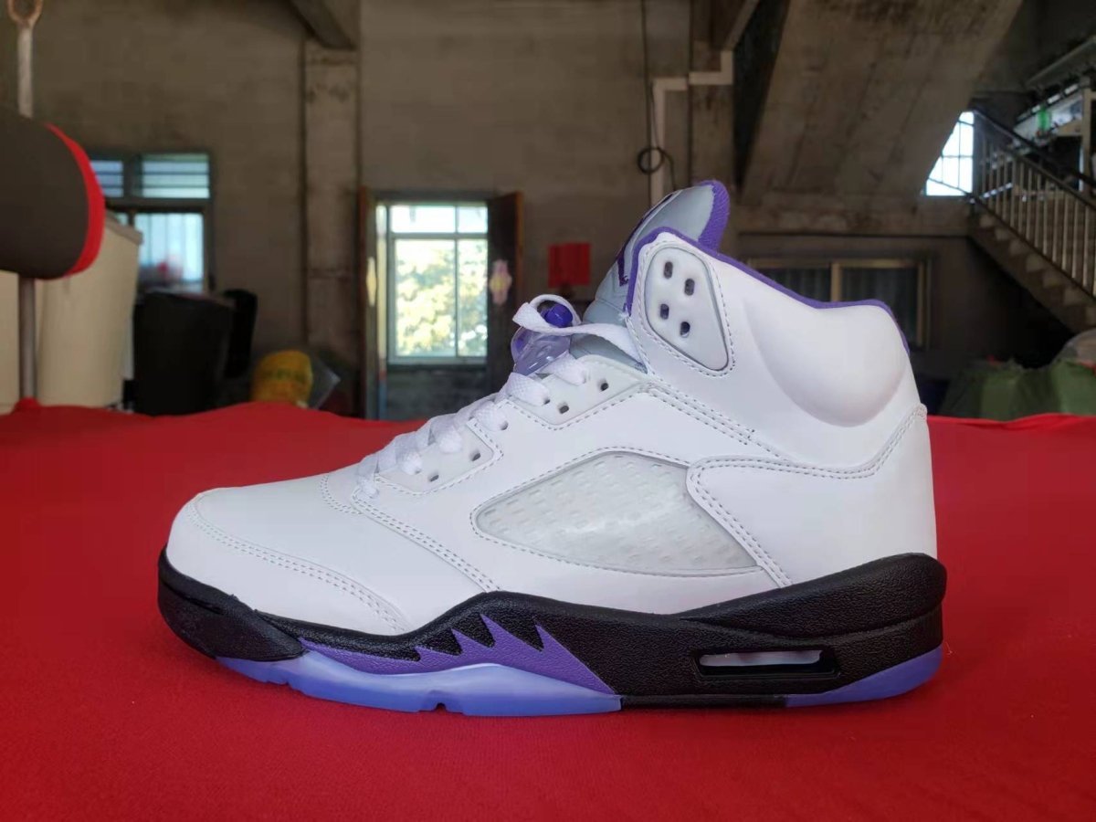 JORDAN 5 RETRO x DARK CONCORD - Image 5
