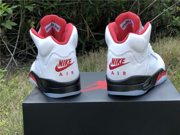 JORDAN 5 RETRO x FIRE RED SILVER TONGUE - Image 4